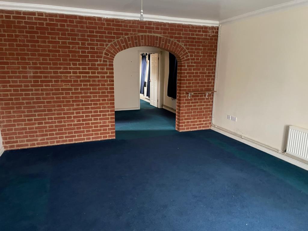 Lot: 138 - DETACHED FOUR-BEDROOM CHALET BUNGALOW -
